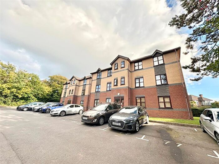 2 Bedroom Apartment To Rent In Briarswood, Southampton, SO16
