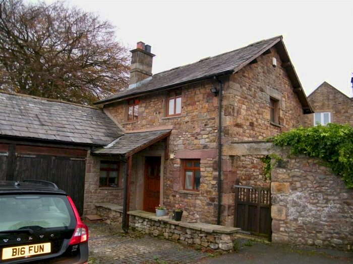 2 Bedroom House To Rent In Green Lane, Lancaster, LA1