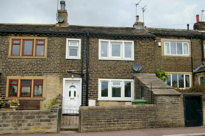 2 Bedroom Cottage To Rent In Bradshaw Lane, Halifax, HX2