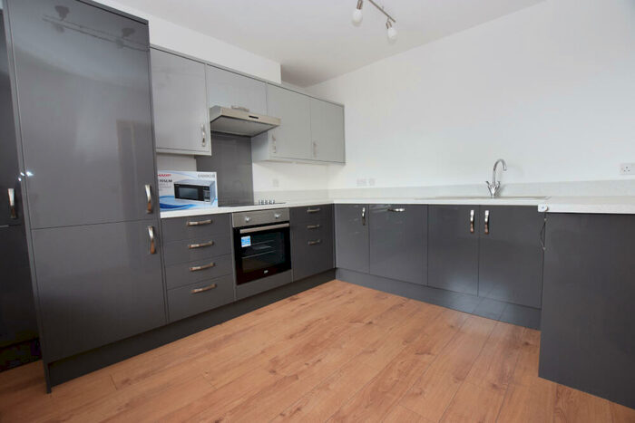 2 Bedroom Duplex To Rent In York Road, Northampton, NN1