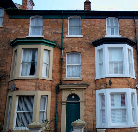 1 Bedroom Flat To Rent In Princess Royal Terrace, Scarborough YO11