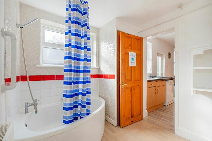 5 Bedroom Terraced House For Sale In North Denes Road, Great Yarmouth, NR30