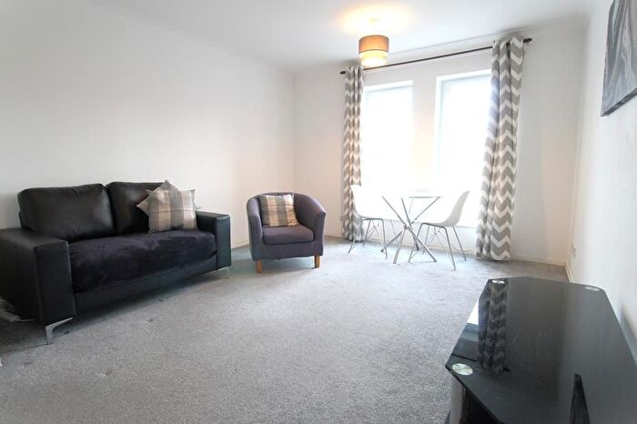 1 Bedroom Flat To Rent In Cuparstone Court, Top Floor, AB10