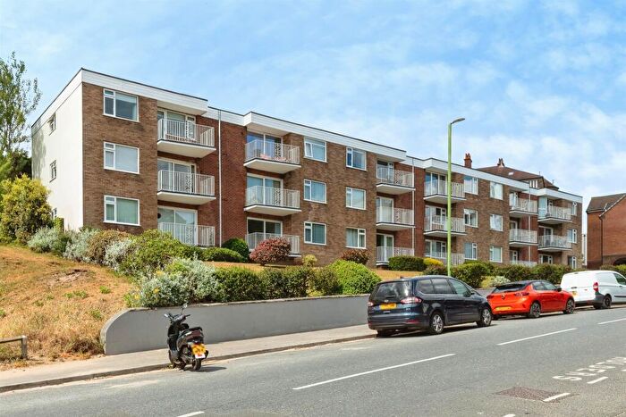 2 Bedroom Flat For Sale In Sea Road, Boscombe, Bournemouth, BH5