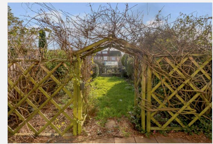 4 Bedroom Terraced House To Rent In New Road, London, E4