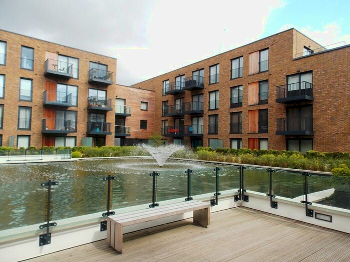 1 Bedroom Flat To Rent In Baroque Gardens Grand Canal Avenue, Surrey Quays, SE16