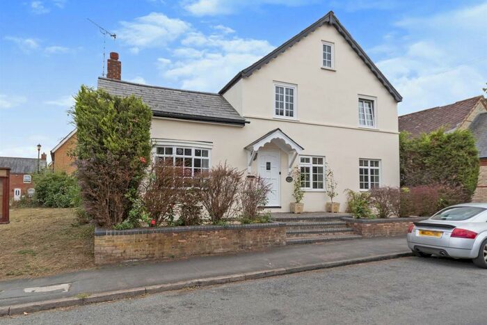 6 Bedroom Detached House For Sale In Maiden Street, Weston, Hitchin, SG4