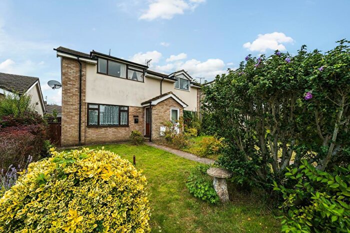 3 Bedroom End Of Terrace House For Sale In Milton-Under-Wychwood, Oxfordshire, OX7