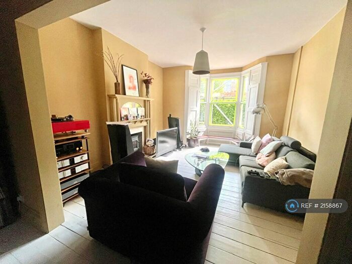 4 Bedroom Terraced House To Rent In Foulden Road, London, N16