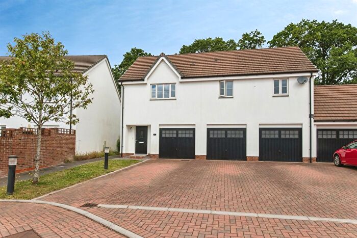 2 Bedroom Property For Sale In Hawthorn Place, Uffculme, Cullompton, EX15