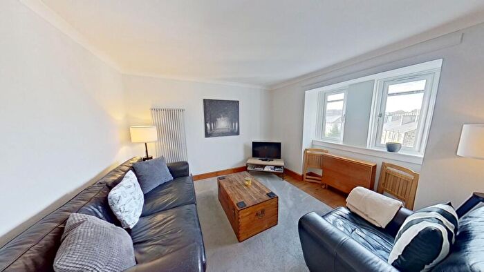 1 Bedroom Flat To Rent In Boat Green, Edinburgh, EH3
