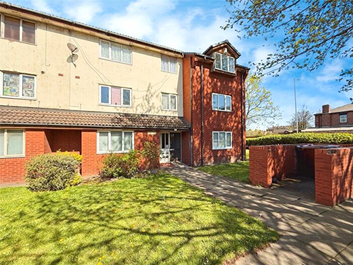 2 Bedroom Apartment For Sale In Clairville Close, Bootle, Merseyside, L20