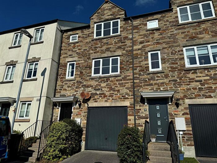 4 Bedroom Terraced House To Rent In Gwithian Road, St. Austell, PL25