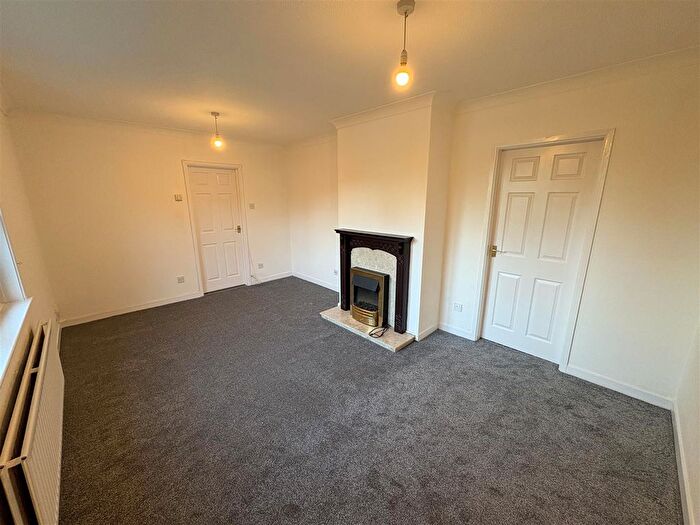 2 Bedroom Flat To Rent In Tandridge Court, Darlington, DL3