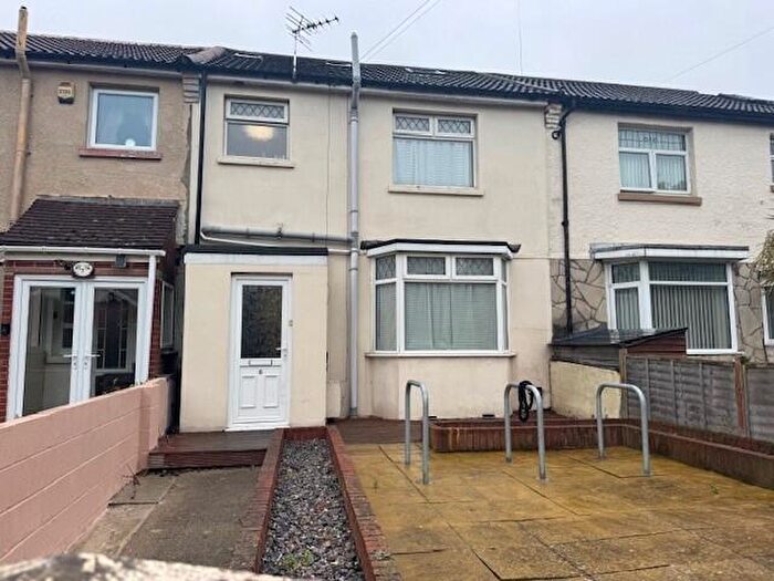 1 Bedroom Apartment To Rent In Western Terrace, PO2