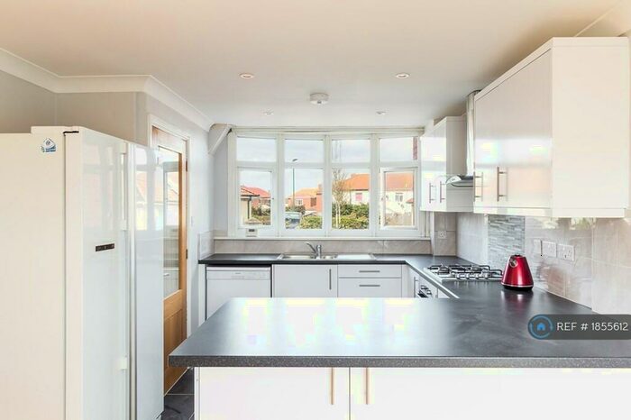 3 Bedroom Semi-Detached House To Rent In Druridge Crescent, South Shields, NE34