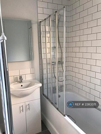 4 Bedroom Terraced House To Rent In London, London, SE5