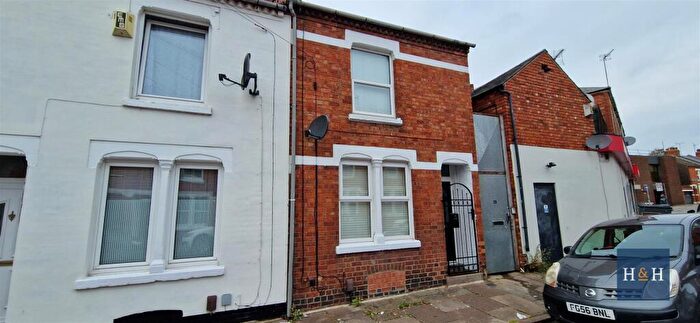 2 Bedroom End Of Terrace House To Rent In Collins Street, Northampton, NN1