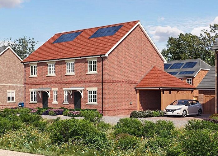 3 Bedroom Semi-Detached House For Sale In Wallingford Road, Wallingford, OX10