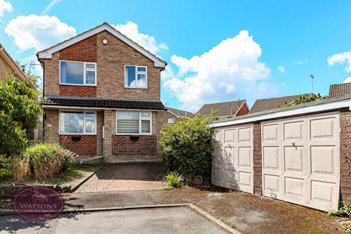 3 Bedroom Detached House For Sale In Bosworth Drive, Newthorpe, Nottingham, NG16