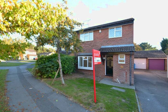 4 Bedroom Detached House To Rent In Canford Heath West, BH17