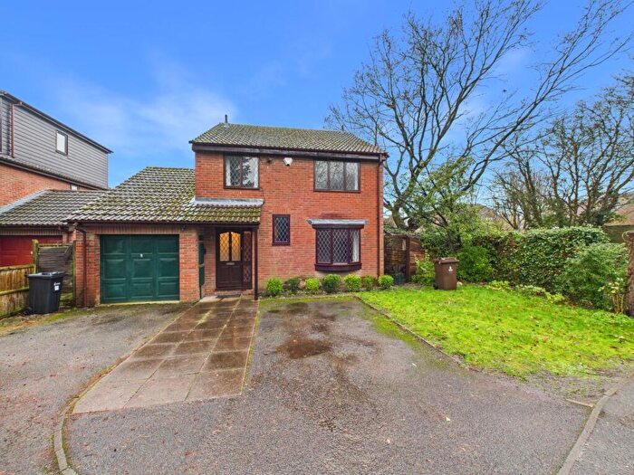 4 Bedroom Detached House For Sale In Cutbush Lane, Lower Earley, Reading, RG6