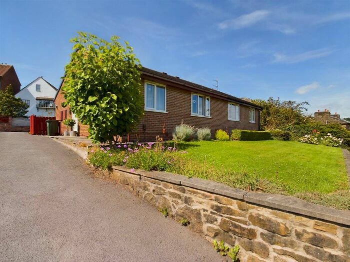 2 Bedroom Bungalow To Rent In Christopher Close, Silsden, BD20