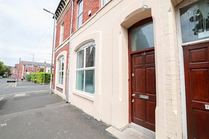 5 Bedroom Terrace House For Sale In Rugby Road, Belfast, BT7