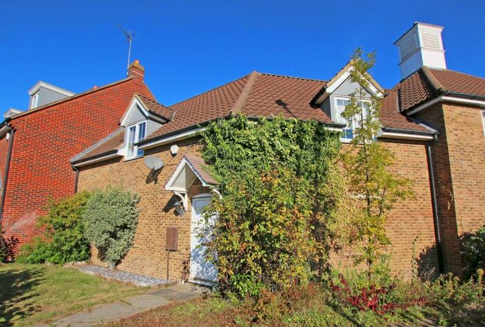 2 Bedroom Coach House To Rent In Violet Way, Yaxley, Peterborough, PE7