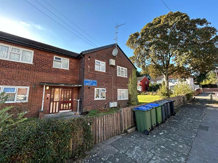 2 Bedroom Apartment To Rent In Chaddesley Close, Oldbury, B69