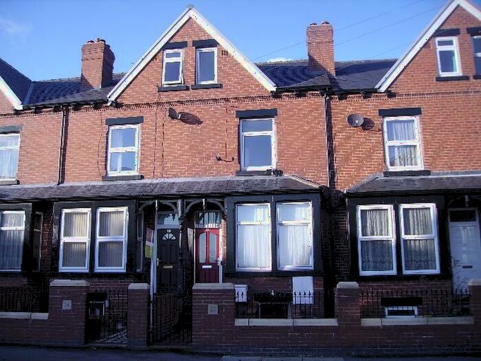 1 Bedroom Flat To Rent In Maud Avenue, Leeds, West Yorkshire, LS11