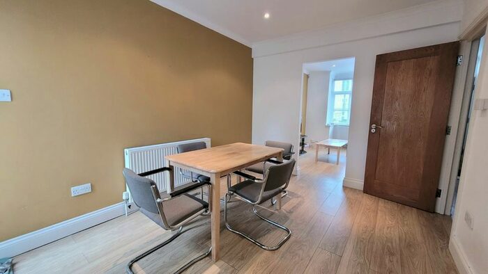 3 Bedroom Property To Rent In Benskin Road, Watford, WD18