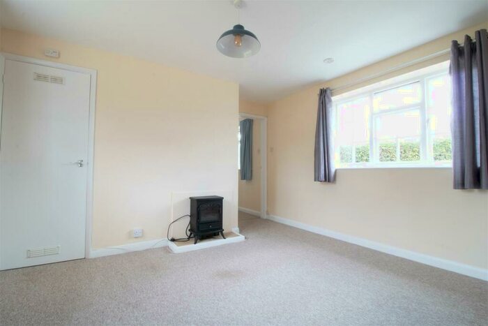 1 Bedroom Detached Bungalow To Rent In Plaistow Road, Kirdford, RH14