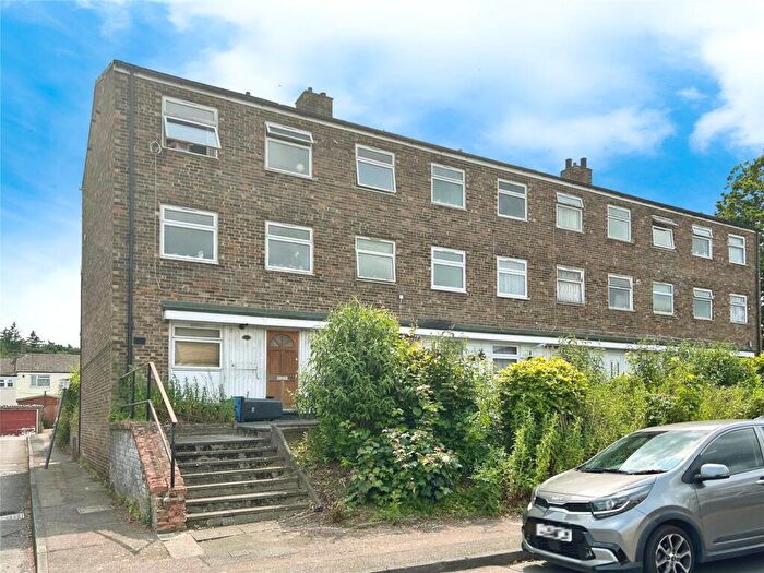 1 Bedroom Apartment For Sale In Rivermill, Harlow, Essex, CM20