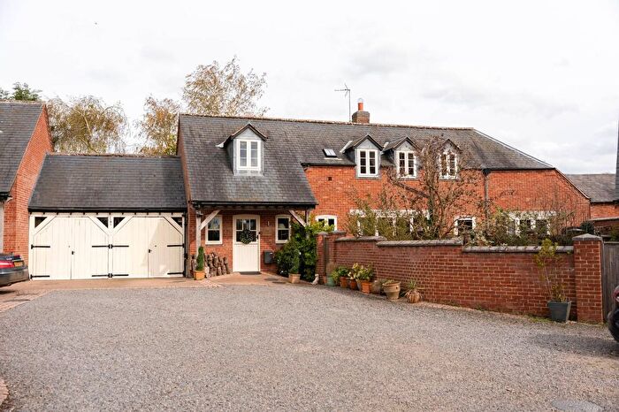 3 Bedroom Detached House For Sale In The Stables, Coombes Yard, Sibbertoft, LE16
