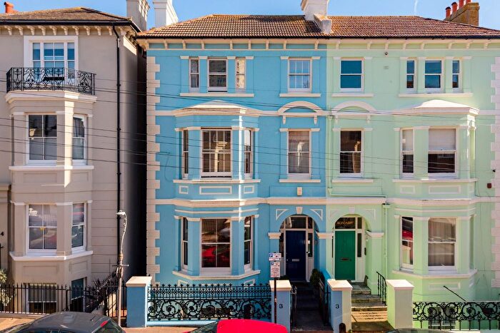 6 Bedroom Semi-Detached House For Sale In College Road, Brighton, East Sussex, BN2