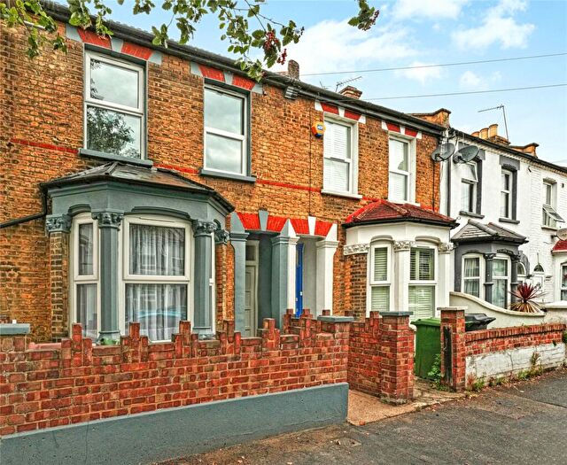 2 Bedroom Terraced House To Rent In Ivy Road, Walthamstow, London, E17