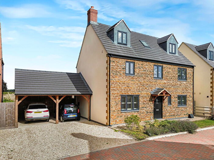 5 Bedroom Detached House For Sale In Queens Close, Byfield, NN11