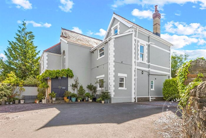 2 Bedroom Flat For Sale In Ely Road, Llandaff, Cardiff, CF5
