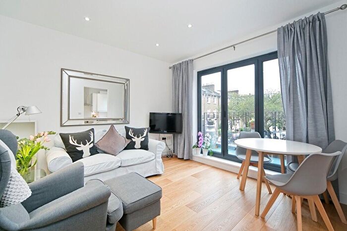 2 Bedroom Apartment To Rent In Bartholomew Road, Kentish Town, NW5