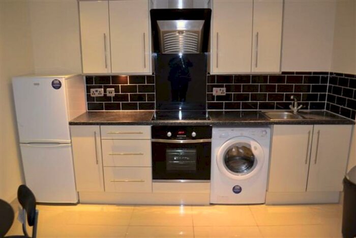 1 Bedroom Flat To Rent In St James Road, Leicester, LE2