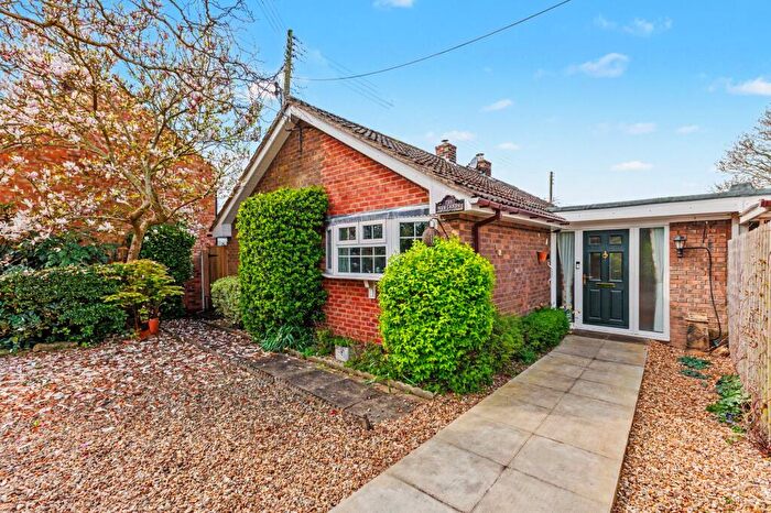 2 Bedroom Semi Detached House For Sale In Rectory Lane, Lower Brailes, OX15