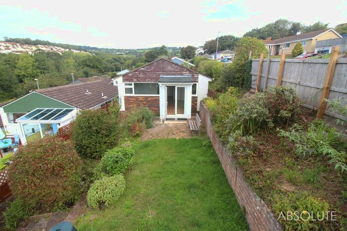 3 Bedroom Detached Bungalow To Rent In Lake Avenue, Teignmouth, TQ14