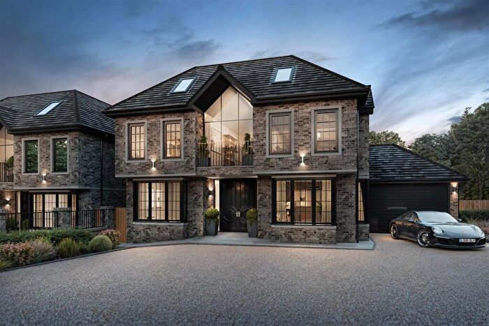 5 Bedroom Detached House For Sale In The Grange, Eversley Crescent, Winchmore Hill, N21