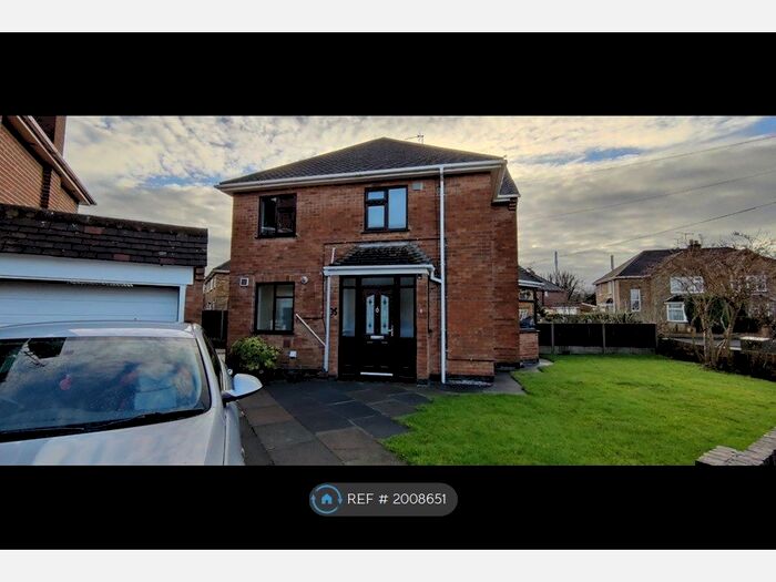 3 Bedroom Semi-Detached House To Rent In Saltersgate Drive, Birstall, Leicester, LE4
