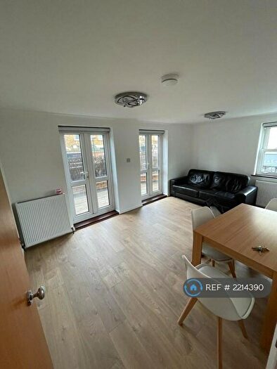 2 Bedroom Flat To Rent In Finsbury Park, London, N4