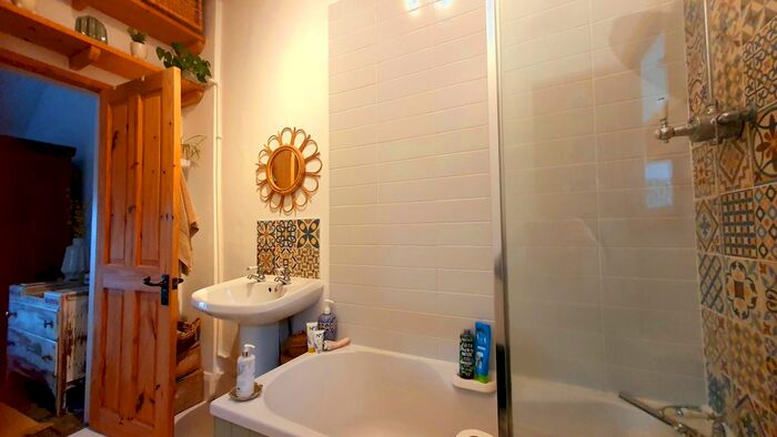 2 Bedroom Cottage To Rent In Miners Lane, Colwyn Bay, LL29