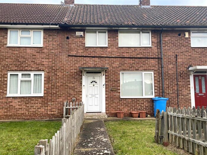 2 Bedroom House To Rent In Leconfield Close, Hull, HU9