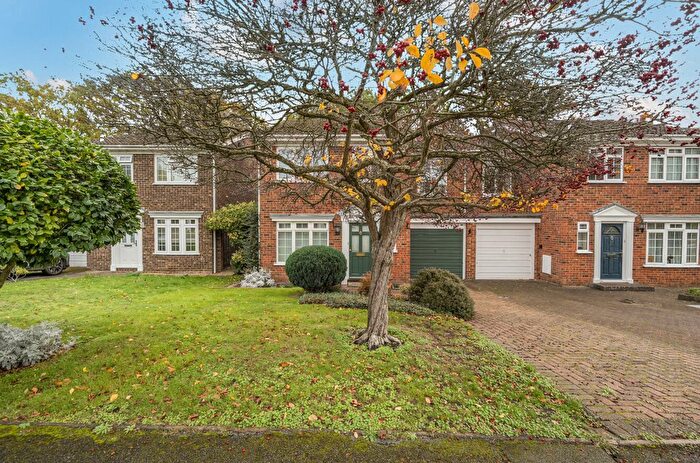 4 Bedroom Semi Detached House For Sale In Hersham, Surrey, KT12