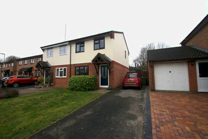 3 Bedroom Semi-Detached House To Rent In Watermills Close, Andover, SP10